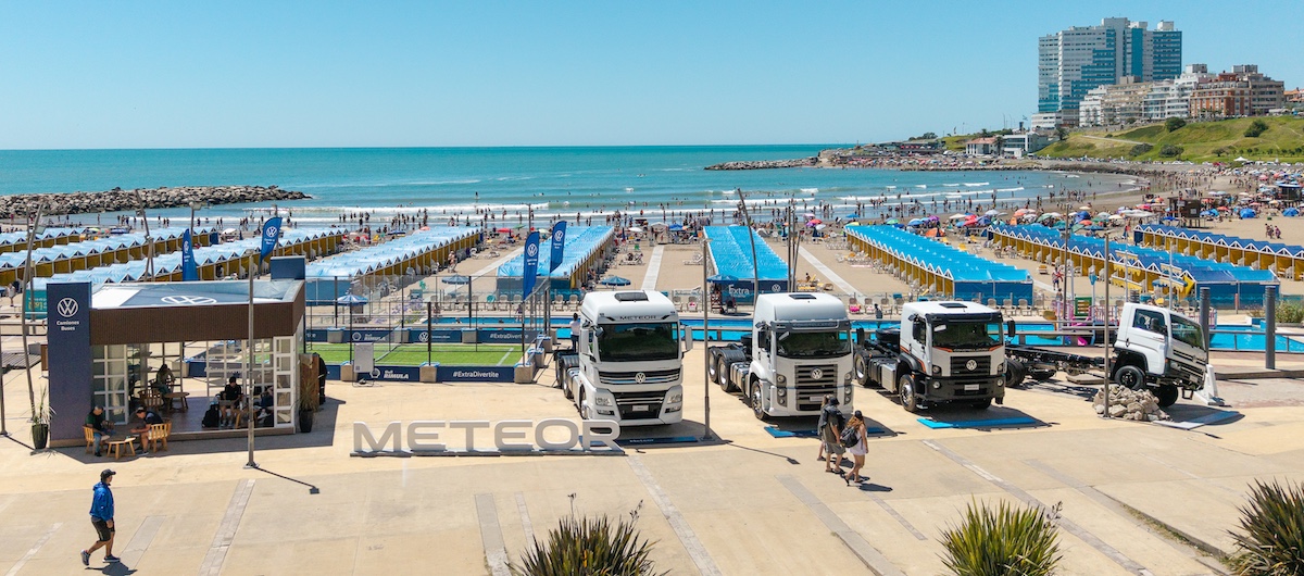 Volkswagen Camiones y Buses inauguró en Varese su stand de verano en Mar del Plata.